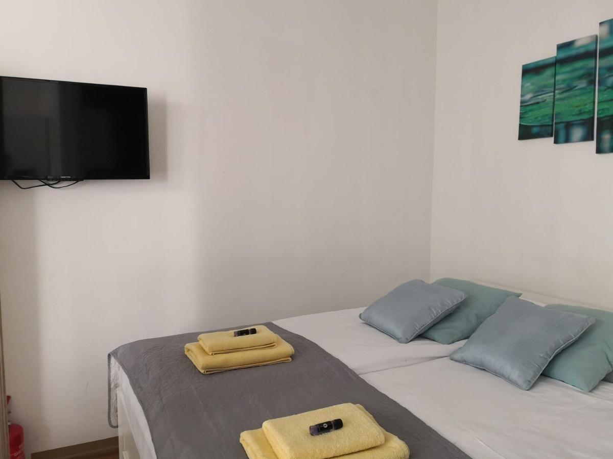 Slomskova Apartment Любляна Екстериор снимка