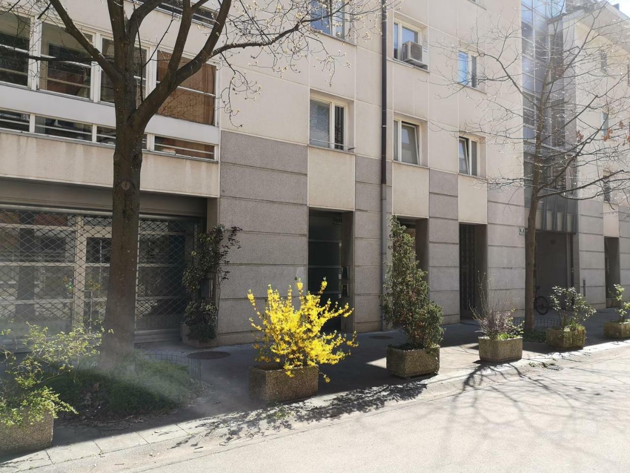 Slomskova Apartment Любляна Екстериор снимка